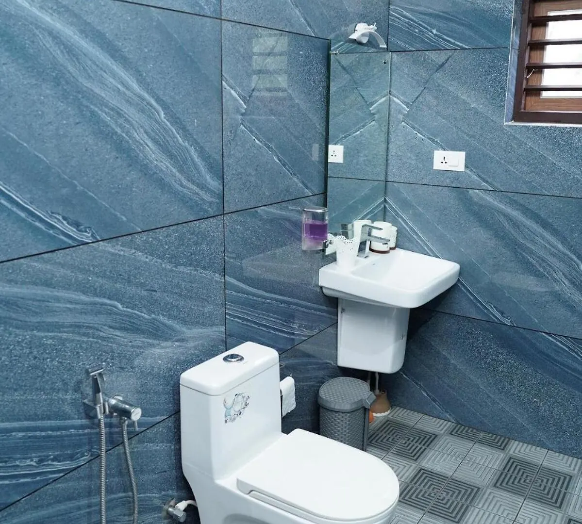 Aroha Residence - Sleek And Spacious Wayanad Villa Kalpatta
