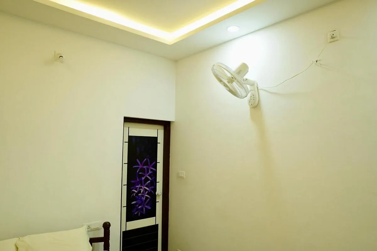 Aroha Residence - Sleek And Spacious Wayanad Villa Kalpatta